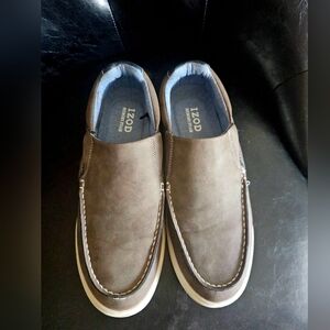 NWOT IZOD Men's Shoes Fashion Sneakers Brown Size 9